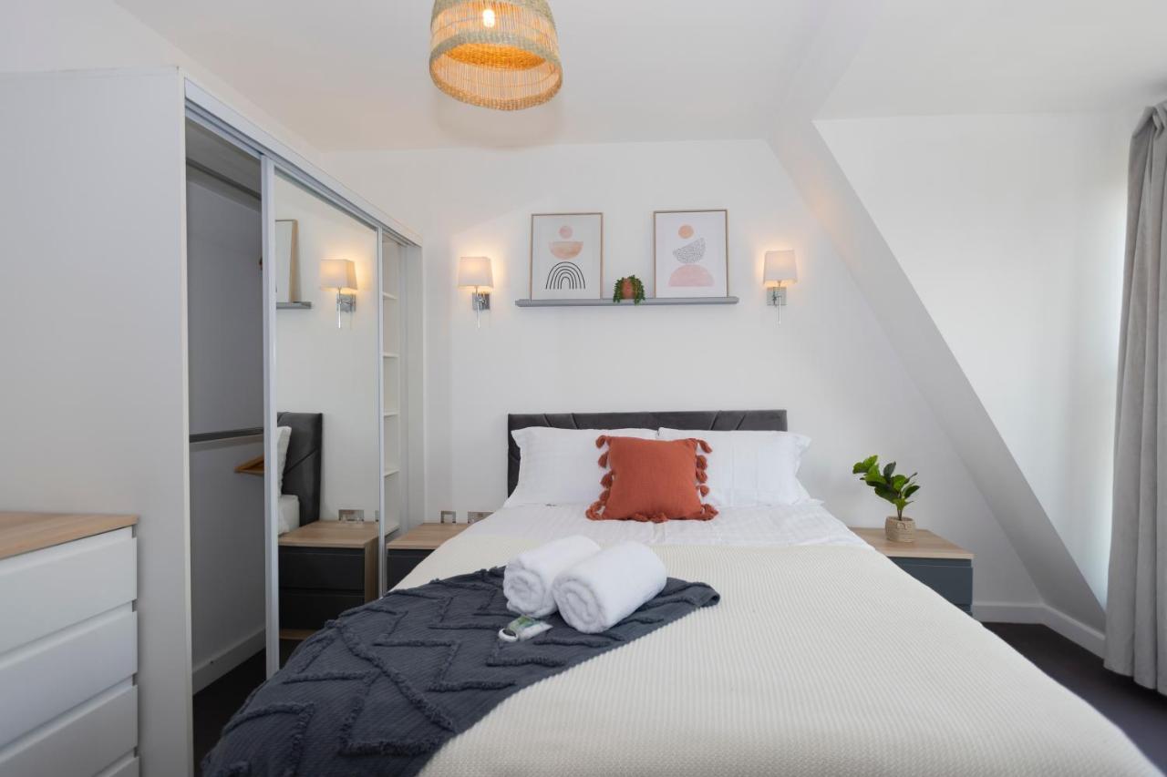 Stunning 3 Bedroom Penthouse With Terrace And Lift Londra Exterior foto