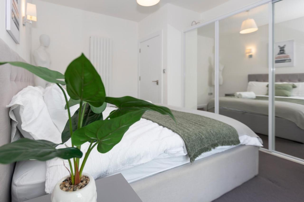 Stunning 3 Bedroom Penthouse With Terrace And Lift Londra Exterior foto